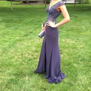 GORGEOUS SHERRI HILL GOWN